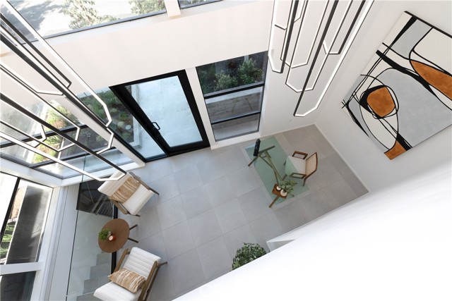 Detail Gallery Image 3 of 21 For 1361 Kelton Ave #403,  Los Angeles,  CA 90024 - 2 Beds | 2 Baths