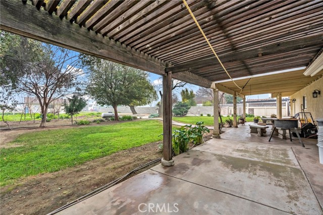 Detail Gallery Image 35 of 47 For 25540 Lynn Pl #B,  Madera,  CA 93638 - 3 Beds | 2 Baths