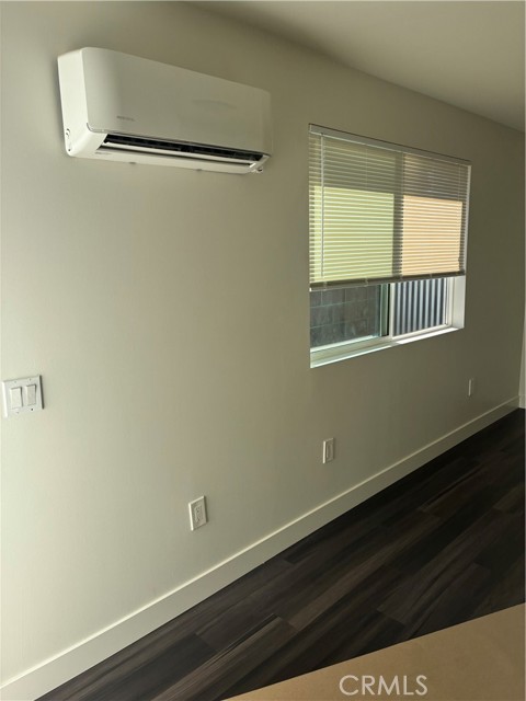 Detail Gallery Image 10 of 10 For 10639 Halbrent Ave, –,  CA 91345 - 0 Beds | 1 Baths