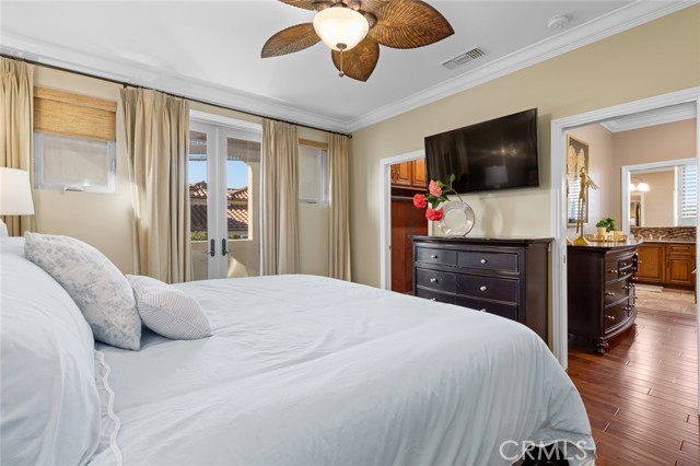 21131 Greenboro Lane, Huntington Beach CA: https://media.crmls.org/medias/eda4996f-2c4e-495f-bd93-628c0583cb0e.jpg