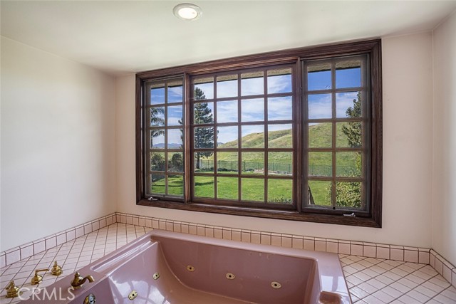 Detail Gallery Image 26 of 44 For 24840 Wooded Vista, West Hills,  CA 91307 - 5 Beds | 4/1 Baths