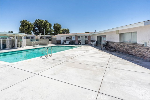Detail Gallery Image 49 of 55 For 14411 Palmdale Rd #64,  Victorville,  CA 92392 - 3 Beds | 2 Baths
