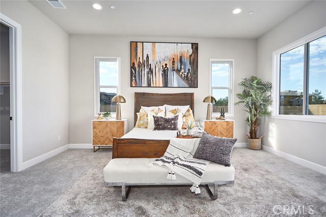 Detail Gallery Image 8 of 16 For 19396 Earth Summit, Apple Valley,  CA 92308 - 4 Beds | 3/1 Baths