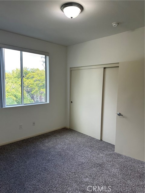 Detail Gallery Image 15 of 23 For 7551 Jordan #408,  Canoga Park,  CA 91303 - 3 Beds | 3 Baths