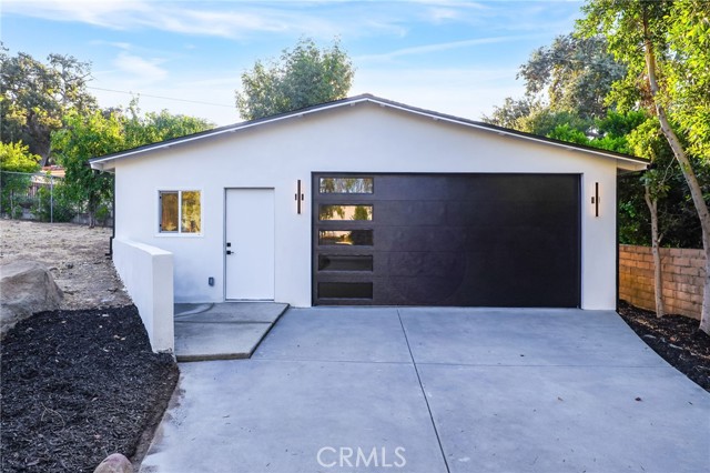 9425 Gierson Avenue, Chatsworth CA: https://media.crmls.org/medias/edaa8af4-4159-4405-a8c4-1fe33b050558.jpg