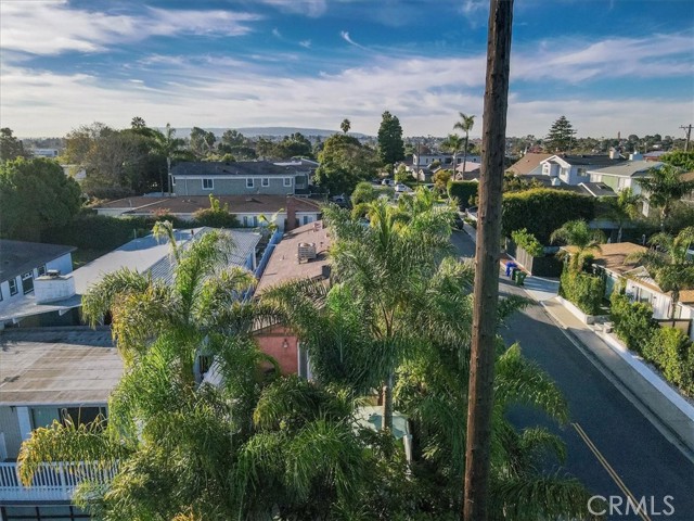 3616 Elm Avenue, Manhattan Beach, California 90266, 3 Bedrooms Bedrooms, ,2 BathroomsBathrooms,Residential,Sold,Elm,SB22239127