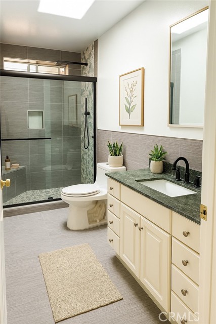 Detail Gallery Image 7 of 22 For 4215 Portola Ave, Los Angeles,  CA 90032 - 5 Beds | 3 Baths
