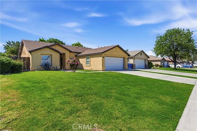 Detail Gallery Image 2 of 39 For 8201 Capitan, Bakersfield,  CA 93313 - 3 Beds | 2 Baths