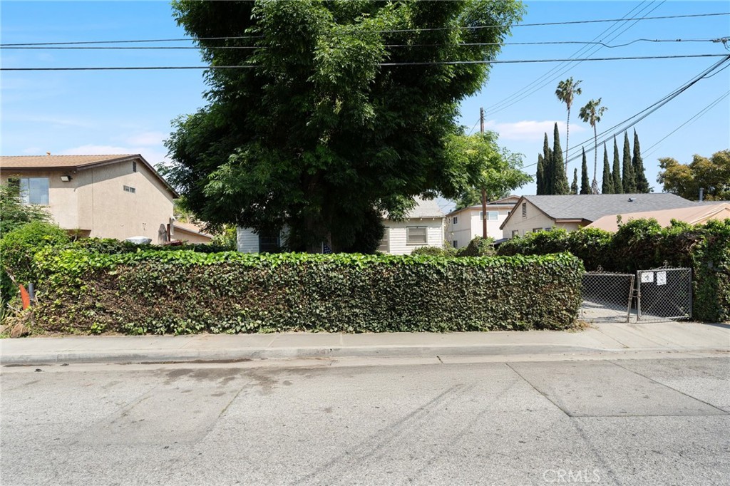 4346 Cypress Avenue