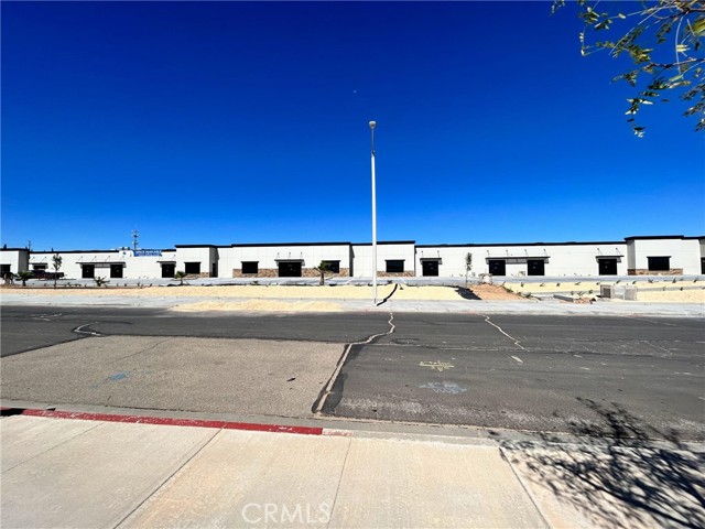 12454 Industrial Center Drive, Victorville, California 92395, ,Commercial Lease,For Rent,12454 Industrial Center Drive,CRHD24143344