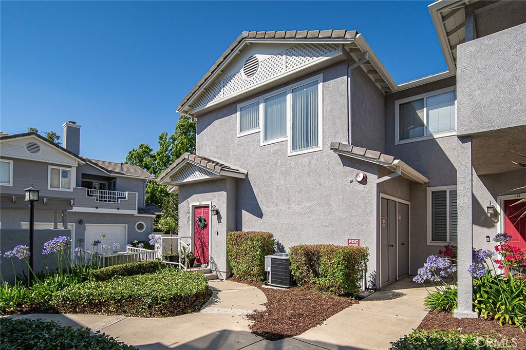 6631 Laurelton Lane #204