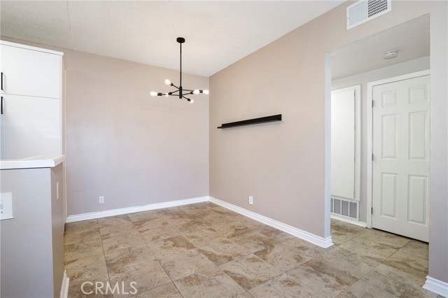 Detail Gallery Image 7 of 20 For 27614 Susan Beth Way #F,  Saugus,  CA 91350 - 1 Beds | 1 Baths