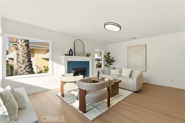 2106 Mcpherson Avenue, Los Angeles CA: https://media.crmls.org/medias/edb0a264-771a-45e0-981d-bfbd2dea0724.jpg