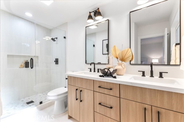 Detail Gallery Image 21 of 29 For 9921 Westwanda Dr, Beverly Hills,  CA 90210 - 2 Beds | 2 Baths