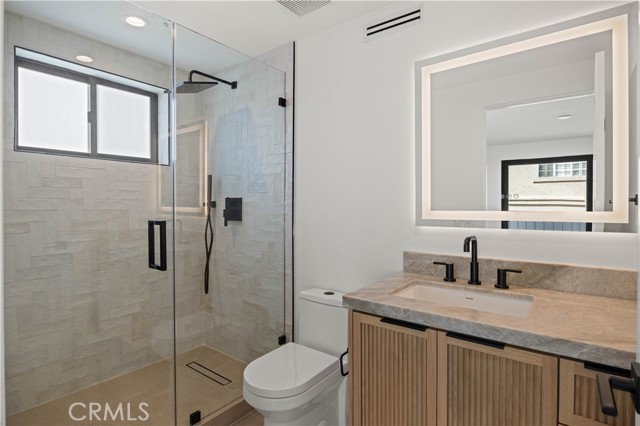 2111 Clark, Redondo Beach, California 90278, 4 Bedrooms Bedrooms, ,5 BathroomsBathrooms,Residential,For Sale,Clark,SB26059150