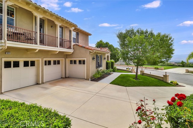 1851 Clarkia Street photo 3