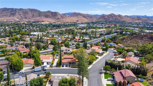 5872 Cardoza Drive photo 3