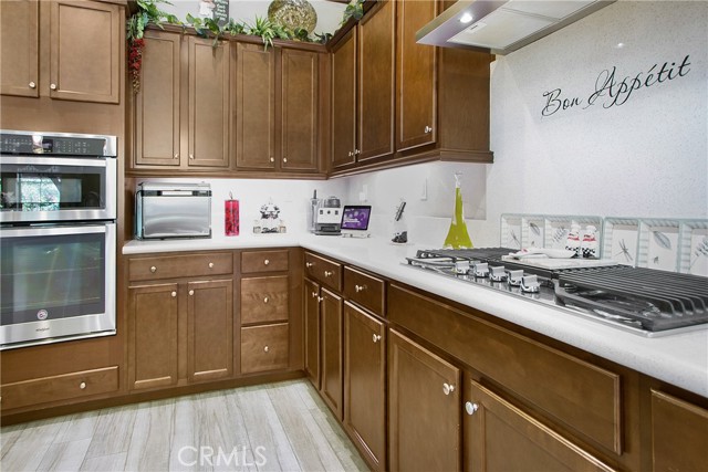 Detail Gallery Image 11 of 45 For 24368 Overlook Dr, Corona,  CA 92883 - 2 Beds | 2 Baths