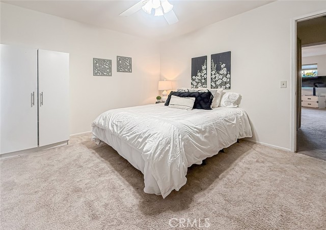 Detail Gallery Image 13 of 31 For 22038 Vanowen St #113,  Woodland Hills,  CA 91303 - 2 Beds | 2/1 Baths