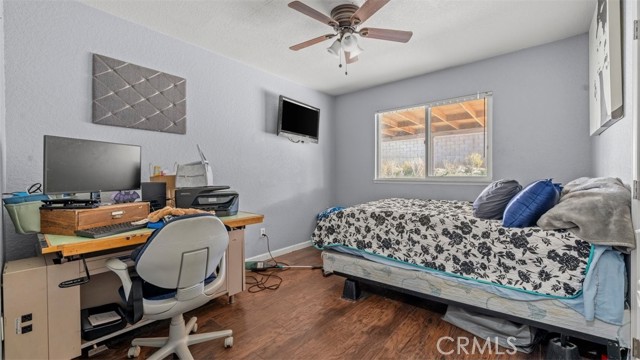 Detail Gallery Image 13 of 20 For 315 S Dallas, San Bernardino,  CA 92410 - 3 Beds | 2 Baths