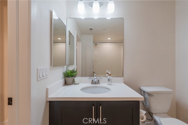 Detail Gallery Image 18 of 43 For 405 S Anaheim #5,  Anaheim,  CA 92805 - 2 Beds | 2 Baths