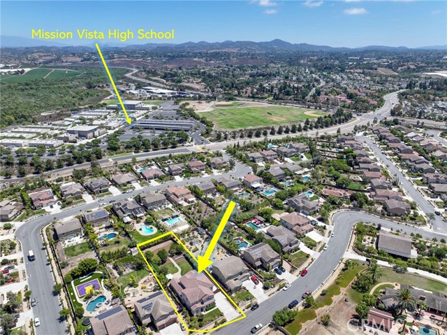 5572 Thoroughbred Street, Oceanside CA: https://media.crmls.org/medias/edb4d6c0-4d8e-44fb-a993-7ba2fa461d93.jpg