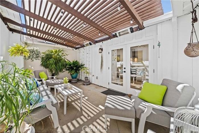 Detail Gallery Image 9 of 18 For 3737 S Cabrillo Ave, San Pedro,  CA 90731 - 3 Beds | 2 Baths