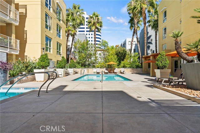 Detail Gallery Image 20 of 34 For 21301 Erwin #206,  Woodland Hills,  CA 91367 - 2 Beds | 2 Baths