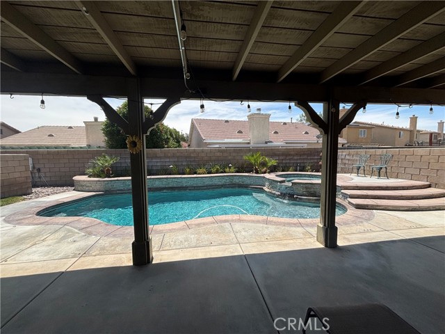 Detail Gallery Image 1 of 18 For 1800 Windermere Dr, Lancaster,  CA 93534 - 3 Beds | 2 Baths