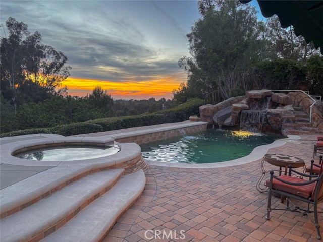 Detail Gallery Image 3 of 70 For 26586 via Noveno, Mission Viejo,  CA 92691 - 4 Beds | 3 Baths