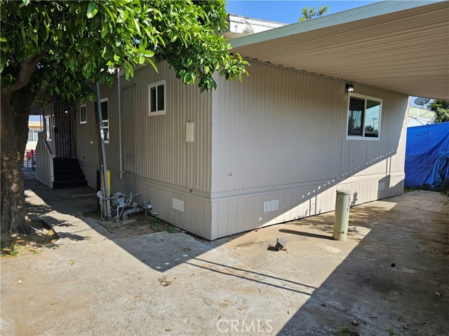 Detail Gallery Image 2 of 15 For 160 S Eucalyptus #111 Ave #111,  Rialto,  CA 92376 - 3 Beds | 2 Baths