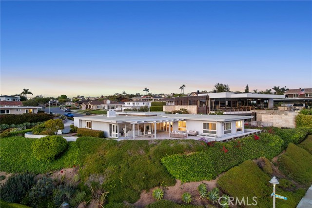 Detail Gallery Image 3 of 44 For 2701 Windover Dr, Corona Del Mar,  CA 92625 - 4 Beds | 2/1 Baths