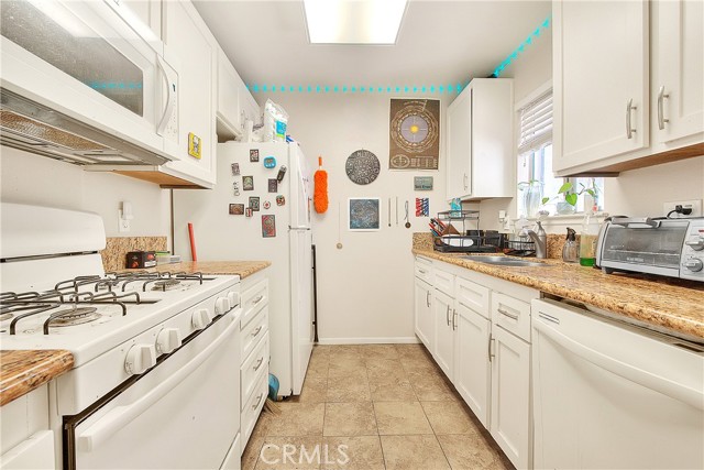 Detail Gallery Image 5 of 40 For 8990 19th St #304,  Rancho Cucamonga,  CA 91701 - 2 Beds | 2 Baths