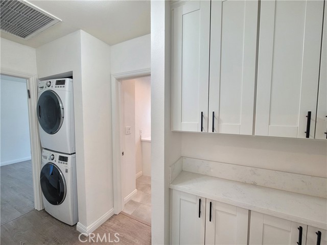 17557 Lemay Place, Lake Balboa CA: https://media.crmls.org/medias/edb80cd9-32de-43ff-ad5c-5c845c2c8f13.jpg