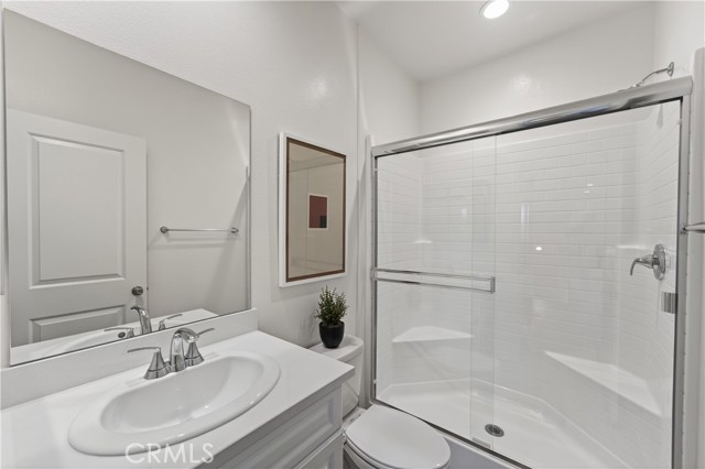 Detail Gallery Image 26 of 39 For 1093 N Harbor Bld, Anaheim,  CA 92801 - 3 Beds | 3 Baths