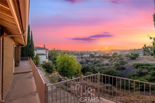 2591 Braided Mane Drive, Diamond Bar CA: https://media.crmls.org/medias/edb850c9-ad38-4f48-8c2b-e34b9d393d27.jpg