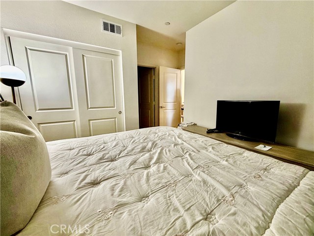 Detail Gallery Image 12 of 38 For 11450 Artesia, Artesia,  CA 90701 - 4 Beds | 4 Baths