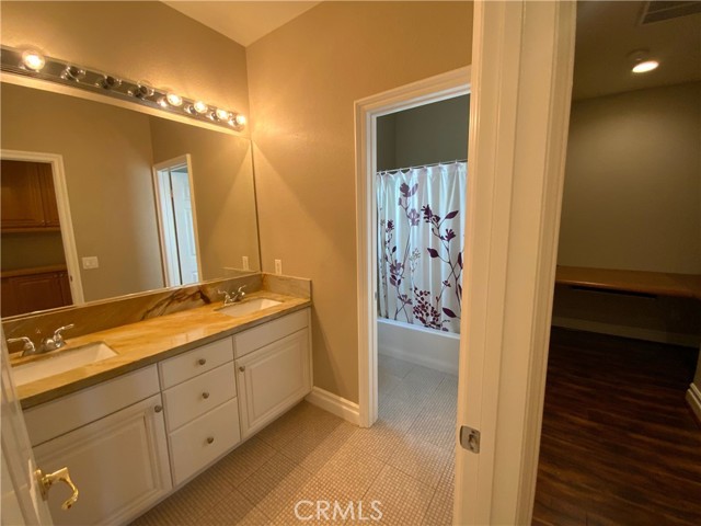 Detail Gallery Image 21 of 27 For 1475 Clearview Cir, Corona,  CA 92882 - 4 Beds | 3/1 Baths