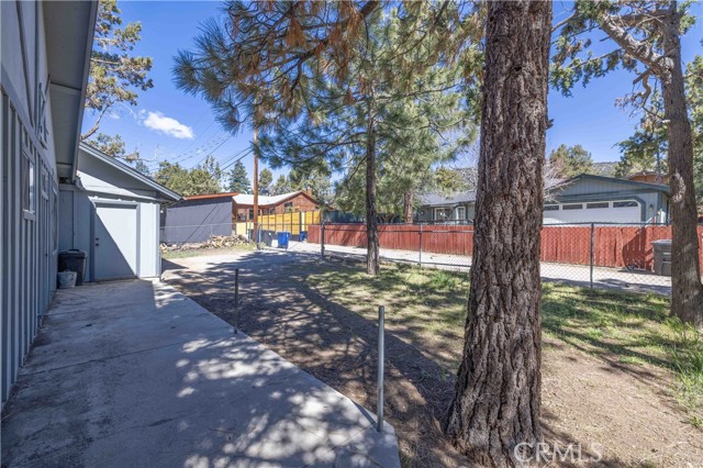 Detail Gallery Image 19 of 21 For 1097 W North Shore Dr, Big Bear City,  CA 92314 - 2 Beds | 2 Baths