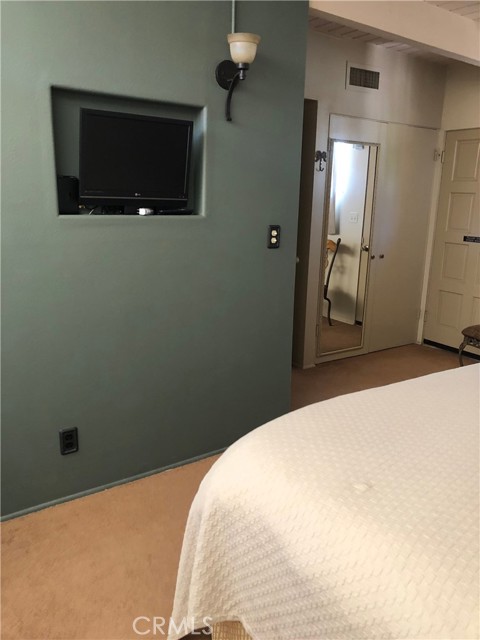 45380 Panorama Drive, Palm Desert CA: https://media.crmls.org/medias/edb9a9dc-d2fe-4897-a4d5-1890850fd17d.jpg