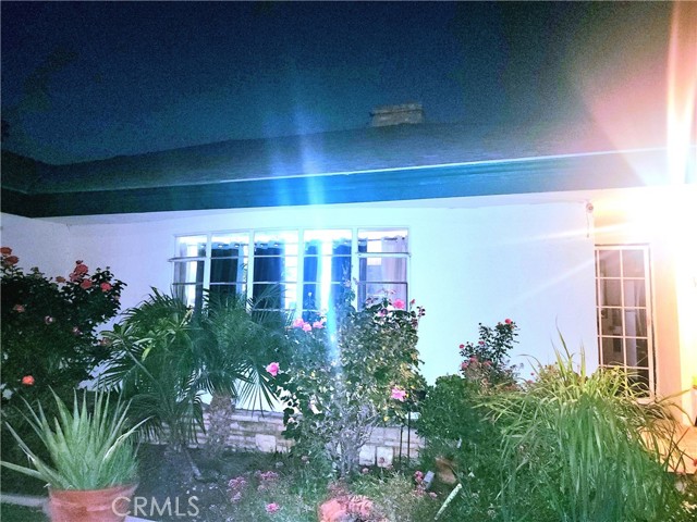 10 Bed Home for Sale in Panorama City, California