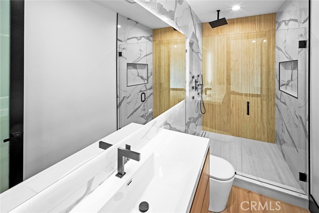 129 Winding Lane, Big Bear City CA: https://media.crmls.org/medias/edba2ae0-a6e0-4a9c-895d-3affe46fded1.jpg
