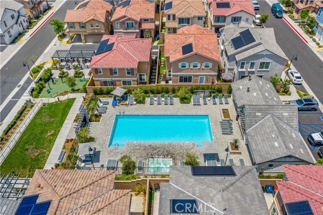 15210 Horizon Street, Fontana CA: https://media.crmls.org/medias/edba8277-0920-41f9-b775-ba06fc92d863.jpg
