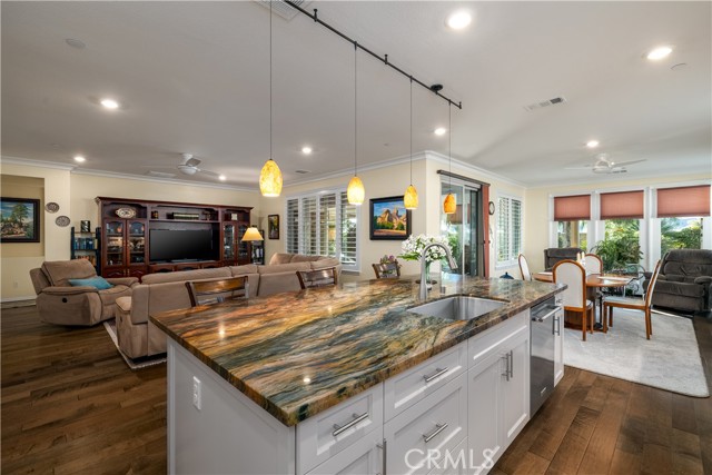 Detail Gallery Image 14 of 49 For 1371 Camino Sueno, Hemet,  CA 92545 - 3 Beds | 3 Baths