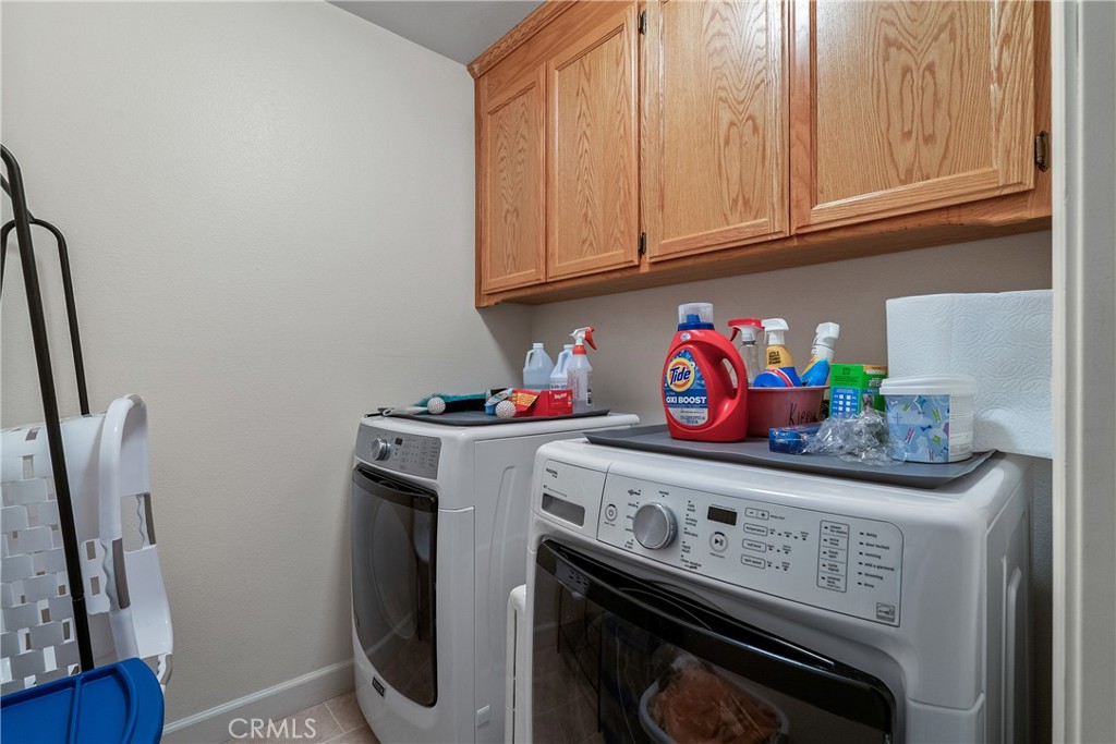https://media.crmls.org/medias/edbb4728-7cf7-4421-9e17-f08066768da8.jpg?preset=X-Large