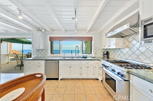 Detail Gallery Image 13 of 29 For 35087 Beach Rd, Dana Point,  CA 92624 - – Beds | – Baths