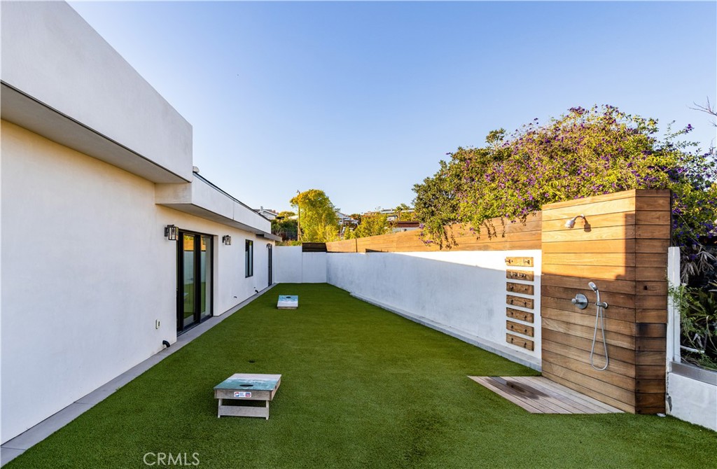 MLS #OC25010978 image #40