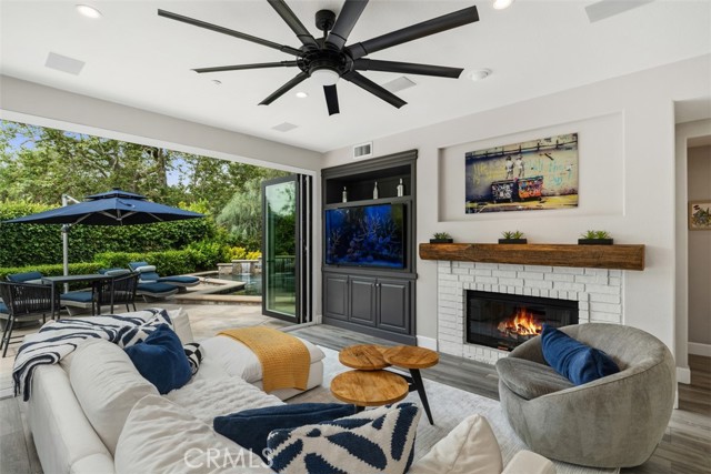 47 Lyra Way, Coto de Caza CA: https://media.crmls.org/medias/edbc716e-b65b-44d9-9bb4-e0a4957c2bef.jpg