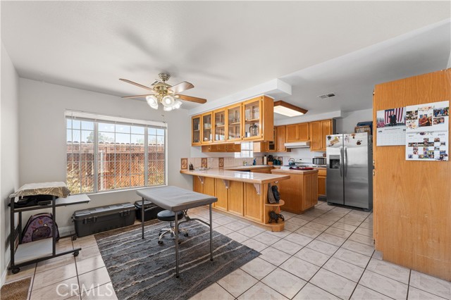 9824 Evelyn Avenue, California City CA: https://media.crmls.org/medias/edbc9702-abc0-4c3c-b131-1ec1e1c8f4e8.jpg