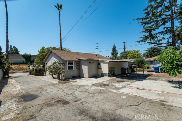 237 W Central Avenue, Monrovia CA: https://media.crmls.org/medias/edbceb5e-36bf-42c9-bb0c-d8e9af3e8741.jpg
